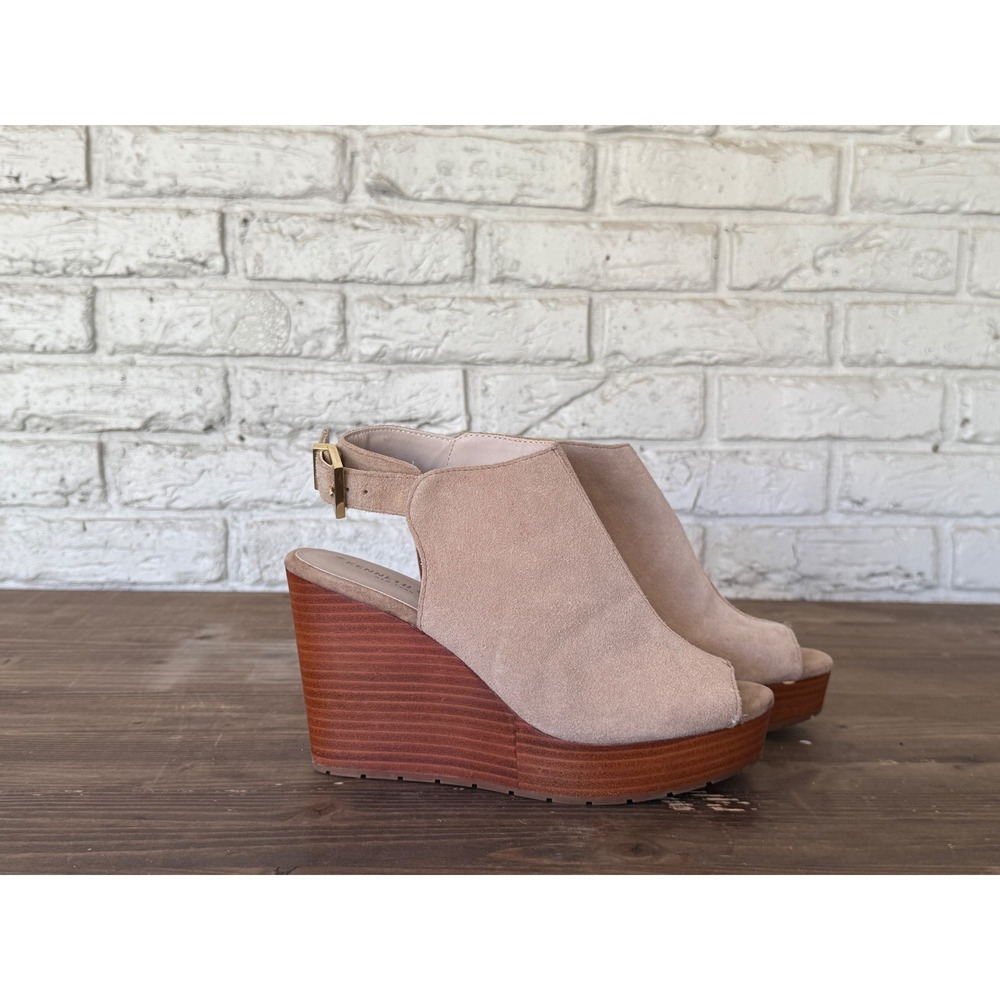 Kenneth Cole Octavia Platform Wedge Sandal  Beige Suede Ankle Strap Women Size 8